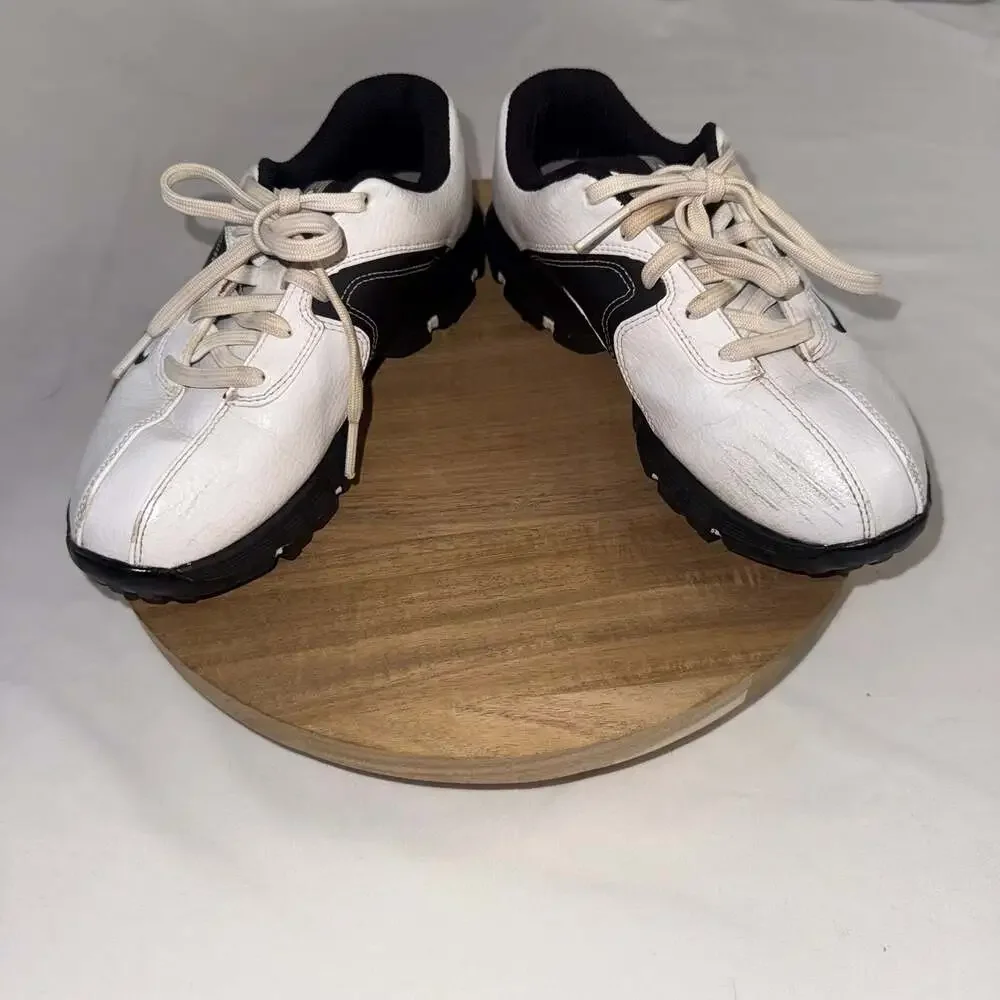 Nike Tiger Woods Youth White and Black Golf Shoes Size 1
